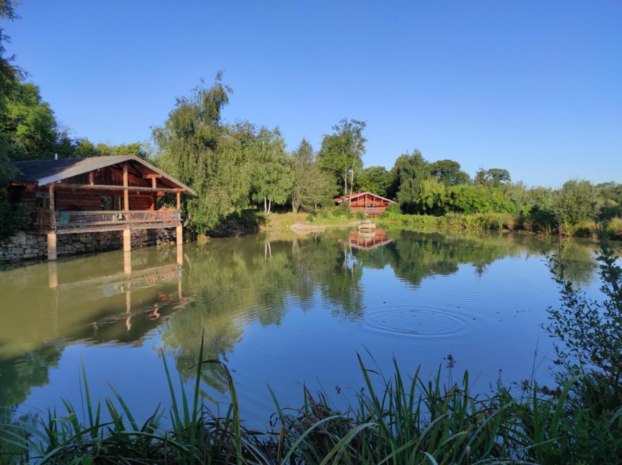 Le Domaine De La Vergnolle Roches  외부 사진